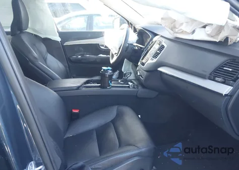 2022 Volvo Xc90 T5 Momentum 7 Passenger z USA, uszkodzony, nr VIN YV4102PK9N1868908